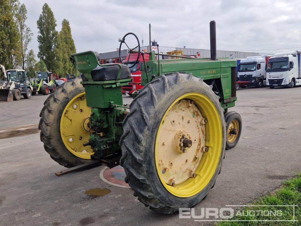 John Deere 60 Tractor, 3 Point Linkage - جرار: صورة 5 John Deere 60 Tractor, 3 Point Linkage - جرار: صورة 5