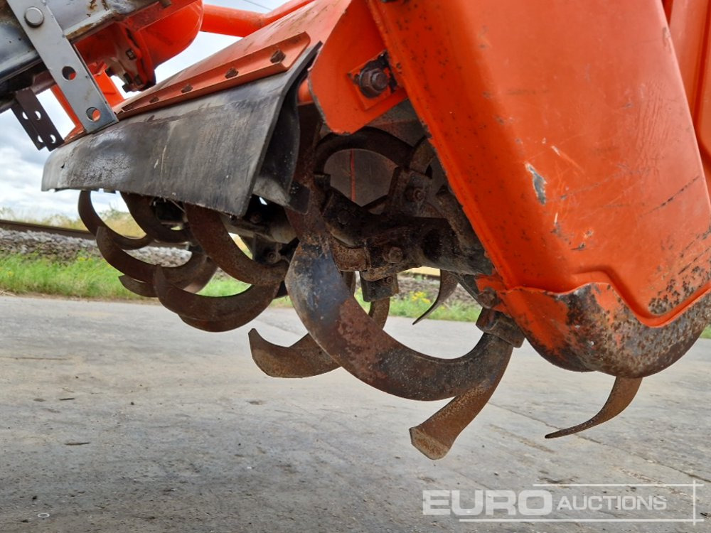 جرار صغير Kubota A17: صورة 14