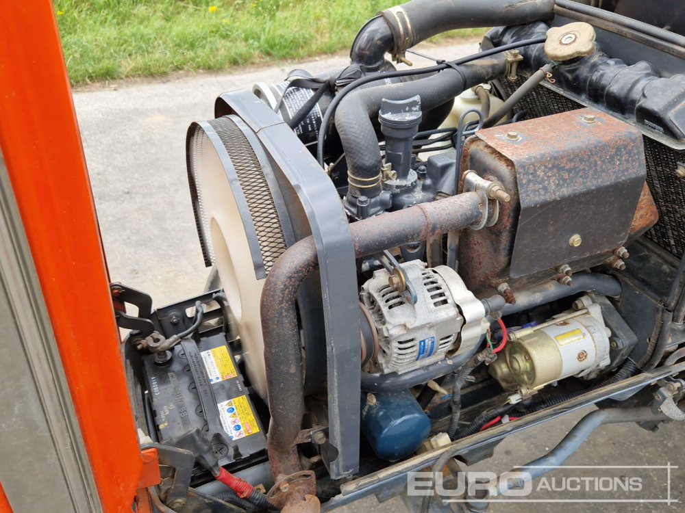 جرار صغير Kubota A17: صورة 16