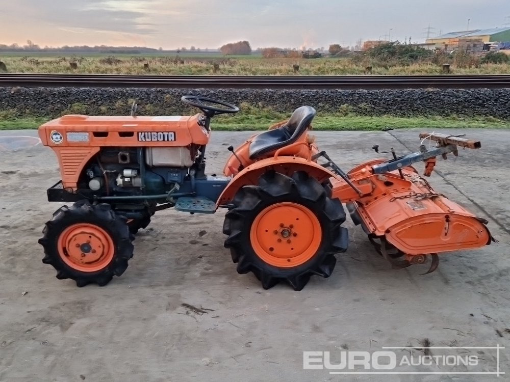 Kubota B7001 - جرار صغير: صورة 2 Kubota B7001 - جرار صغير: صورة 2