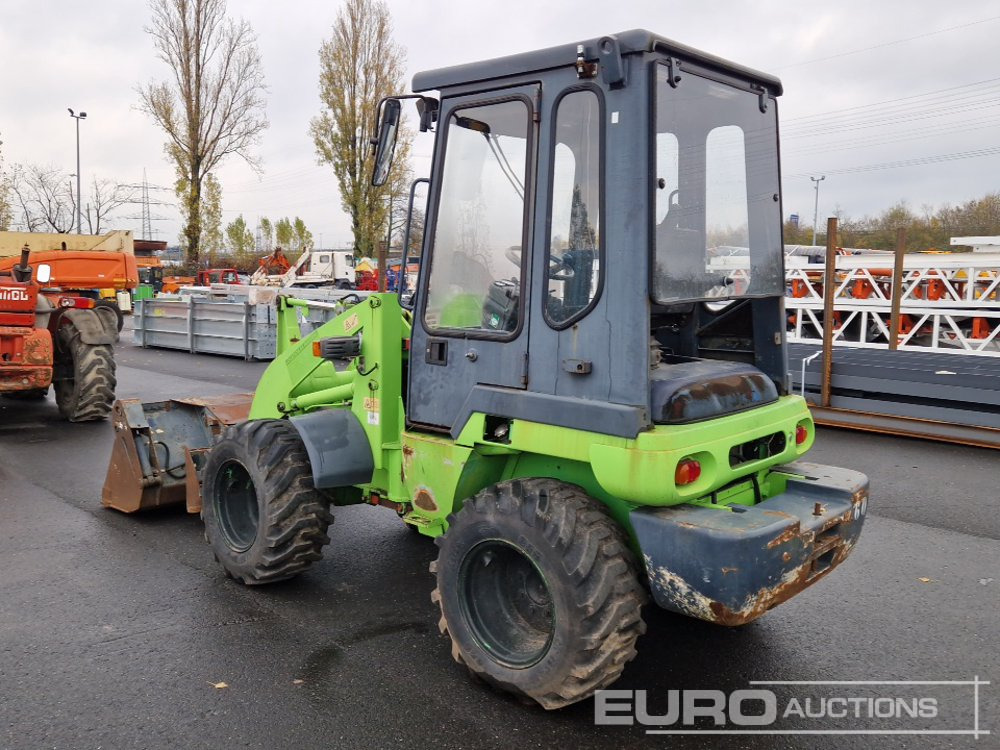 Kubota R520 - اللودر بعجل: صورة 3 Kubota R520 - اللودر بعجل: صورة 3