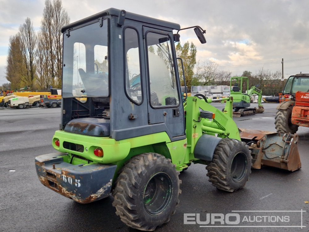 Kubota R520 - اللودر بعجل: صورة 5 Kubota R520 - اللودر بعجل: صورة 5