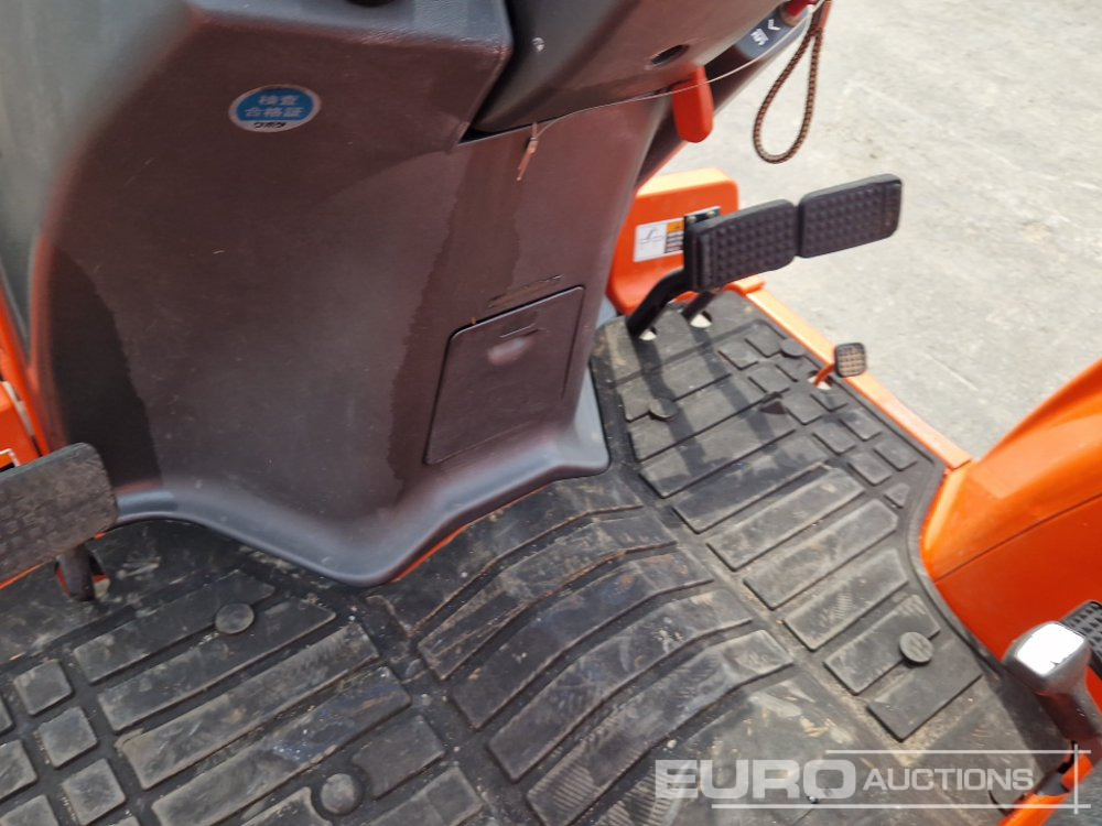 جرار صغير Kubota T22: صورة 16