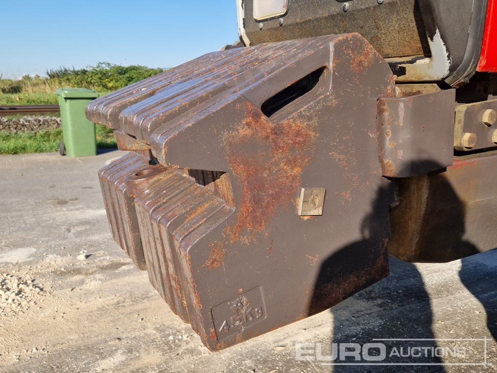 جرار Massey Ferguson 8140: صورة 16