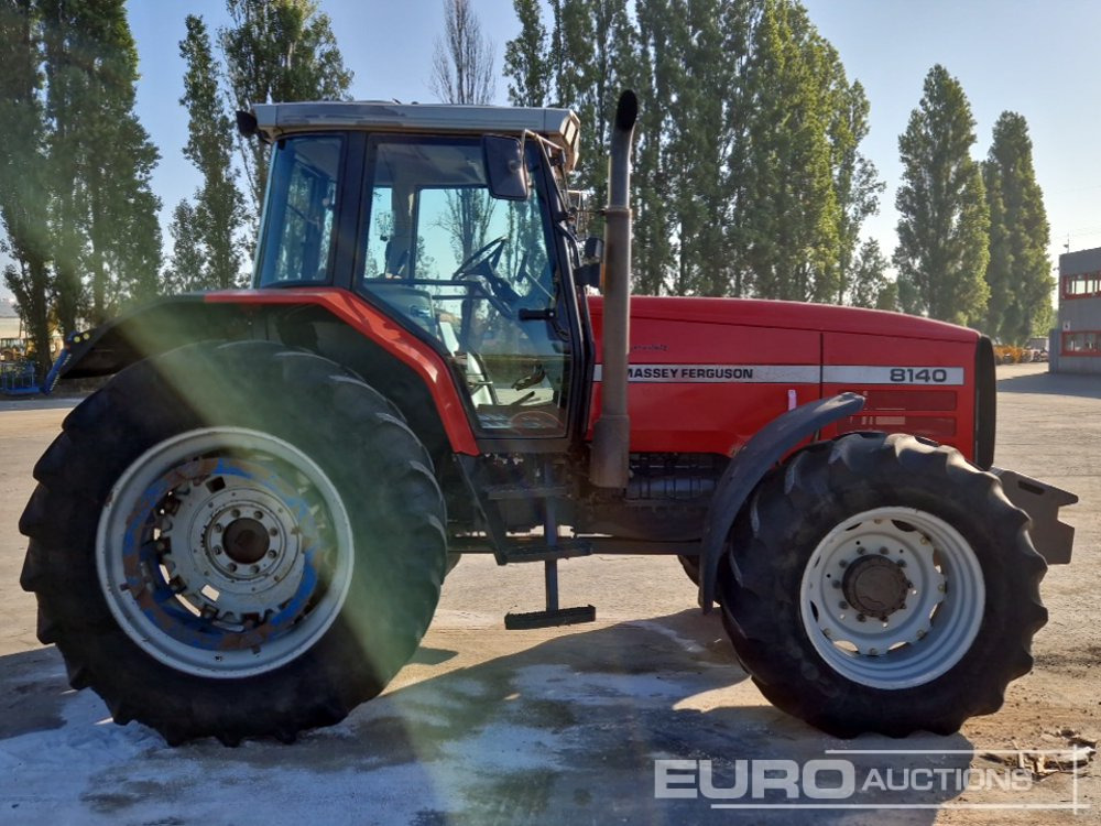 جرار Massey Ferguson 8140: صورة 6