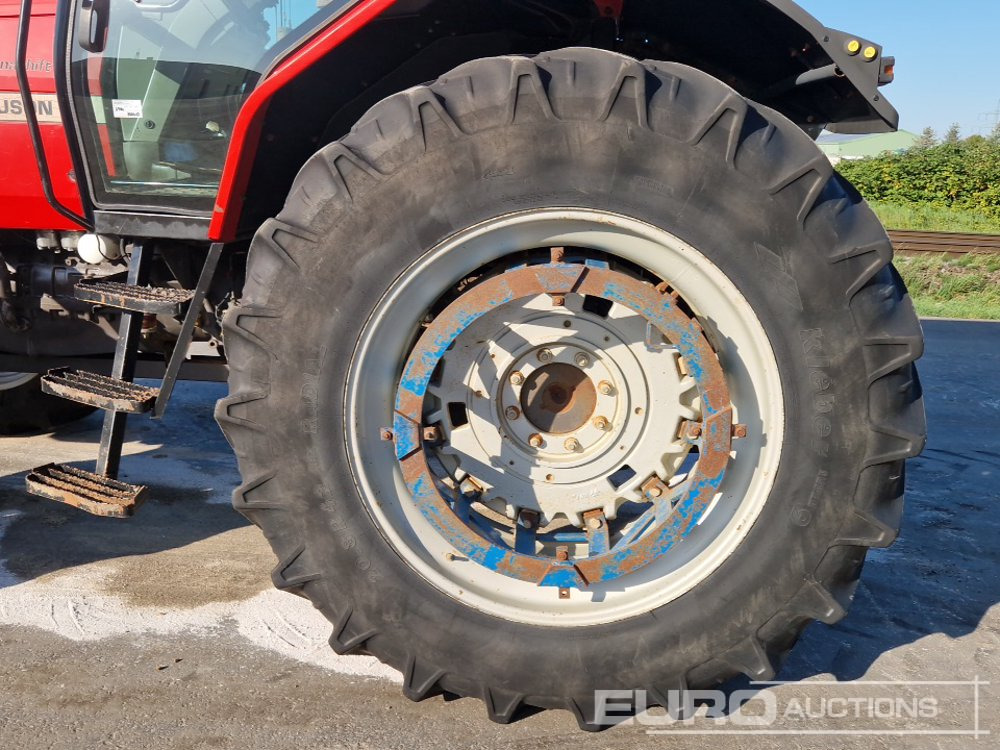 جرار Massey Ferguson 8140: صورة 10