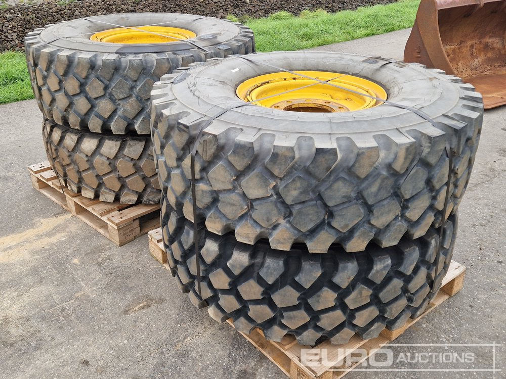 Michelin 16.00R20 Tyres with Rims (4 of) - إطارات: صورة 4 Michelin 16.00R20 Tyres with Rims (4 of) - إطارات: صورة 4