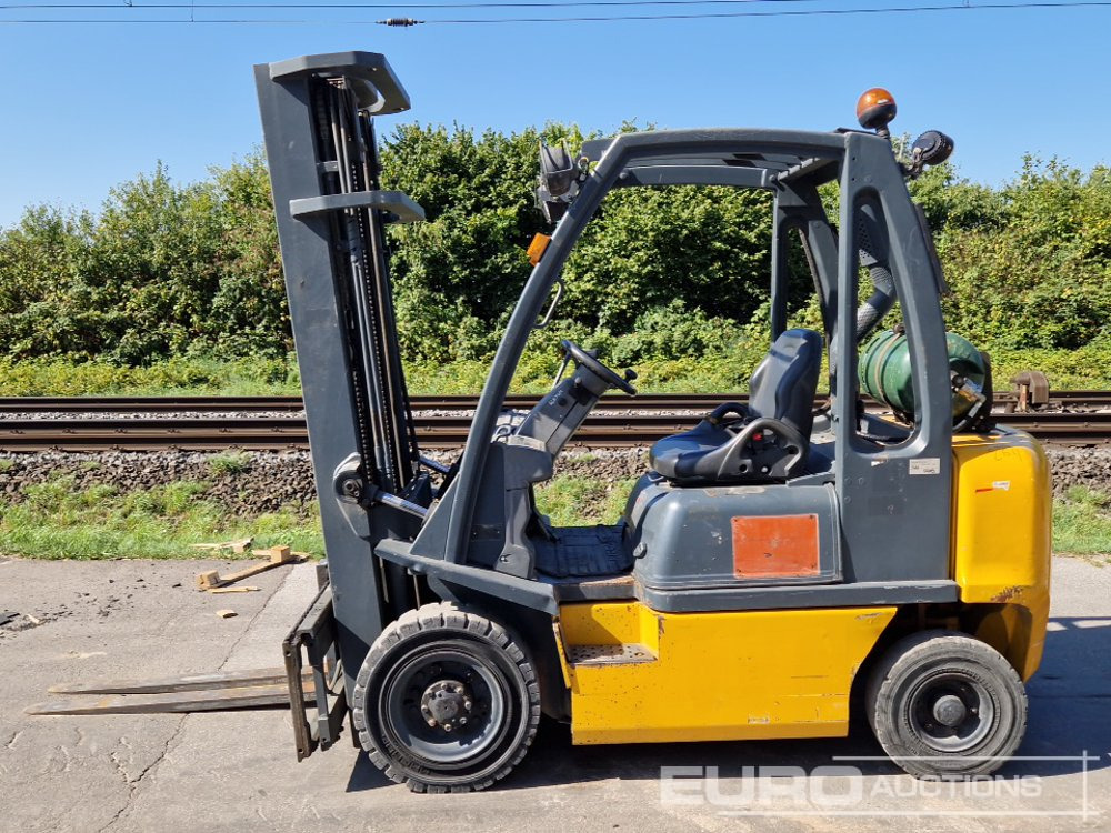 Nissan UD02A25PQ - رافعة شوكية: صورة 2 Nissan UD02A25PQ - رافعة شوكية: صورة 2