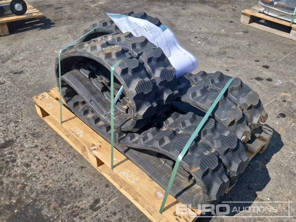 Pallet of Rubber Tracks - مسارات - آلات البناء: صورة 4 Pallet of Rubber Tracks - مسارات - آلات البناء: صورة 4