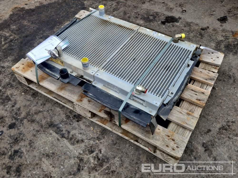 Radiator to suit Volvo ECR88D - قطع غيار - حفارة: صورة 2 Radiator to suit Volvo ECR88D - قطع غيار - حفارة: صورة 2