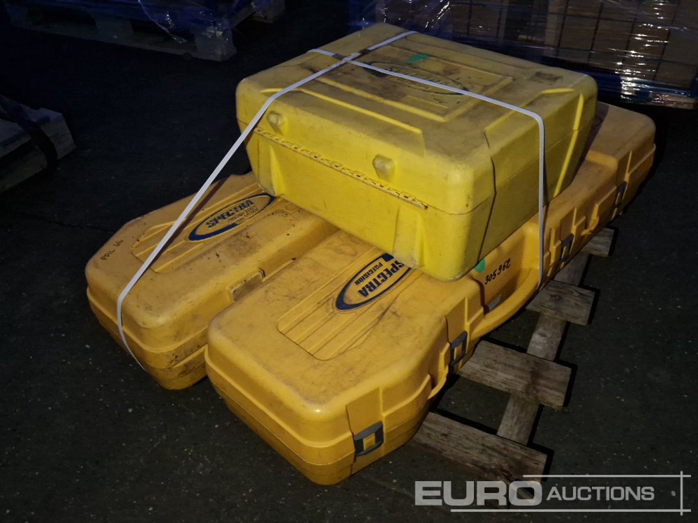 Spectra Rotary Laser - معدات البناء: صورة 3 Spectra Rotary Laser - معدات البناء: صورة 3