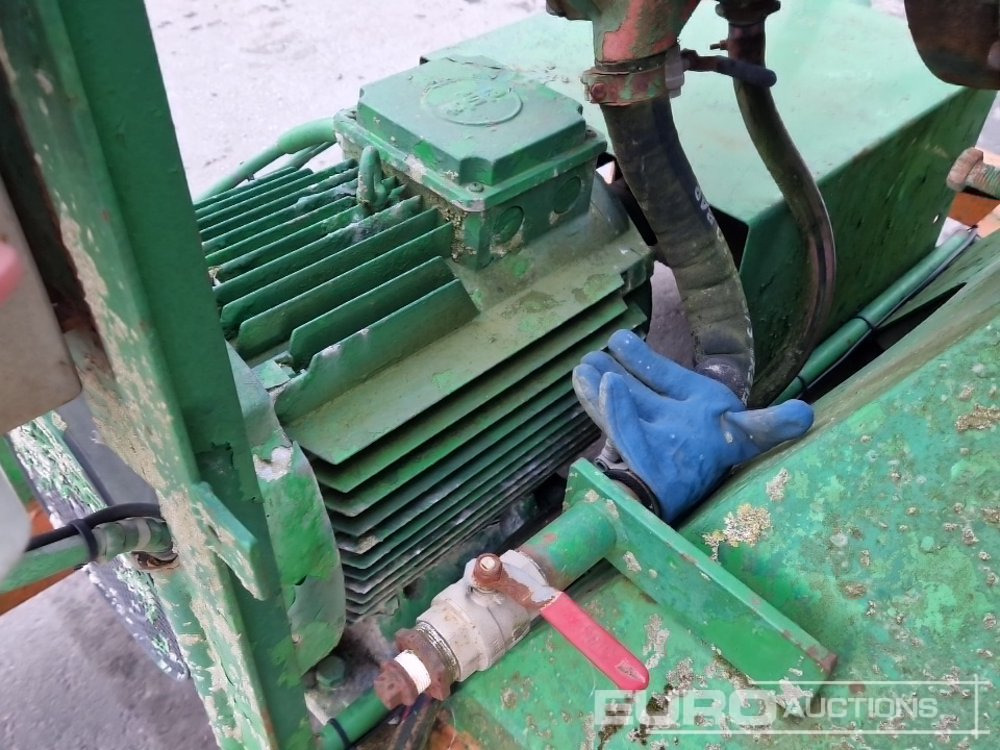 خلاطه اسمنت Truck Mounted Cement Mixer: صورة 17