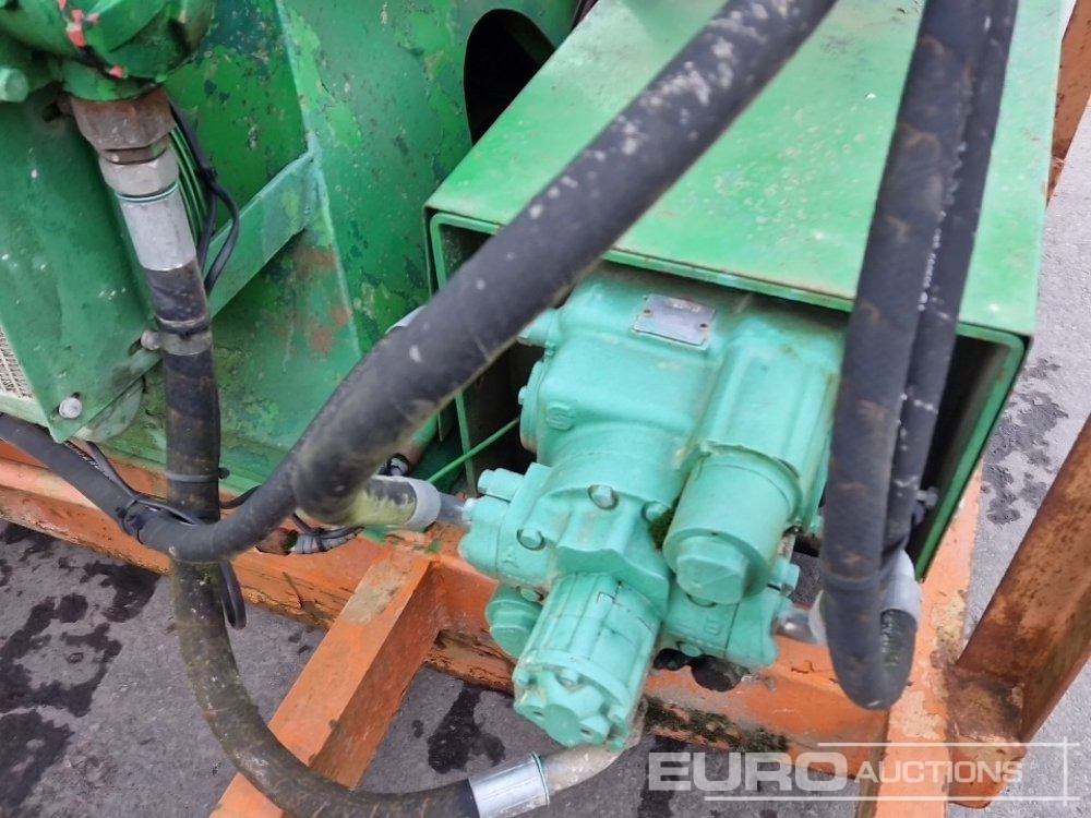 خلاطه اسمنت Truck Mounted Cement Mixer: صورة 11