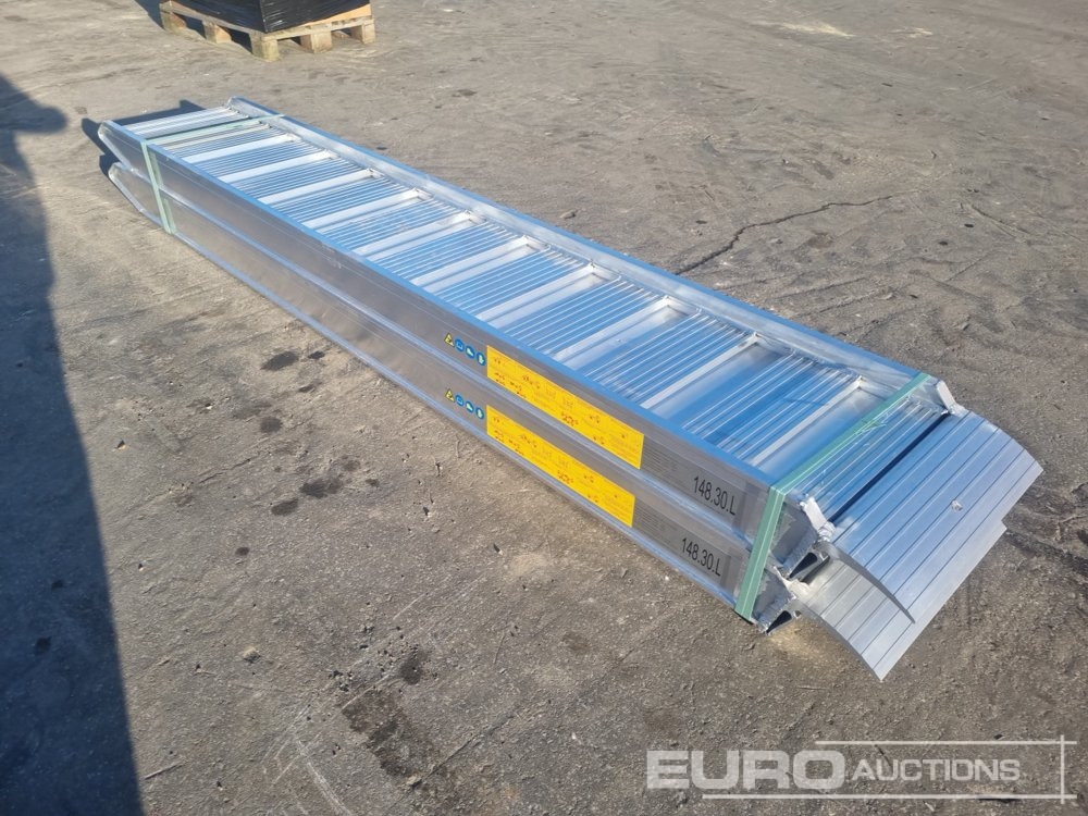 Unused 148.30L Aluminium Loading Rampes (2 of) 9000KG Capacity, 3000mm Length - منحدر تحميل: صورة 2 Unused 148.30L Aluminium Loading Rampes (2 of) 9000KG Capacity, 3000mm Length - منحدر تحميل: صورة 2