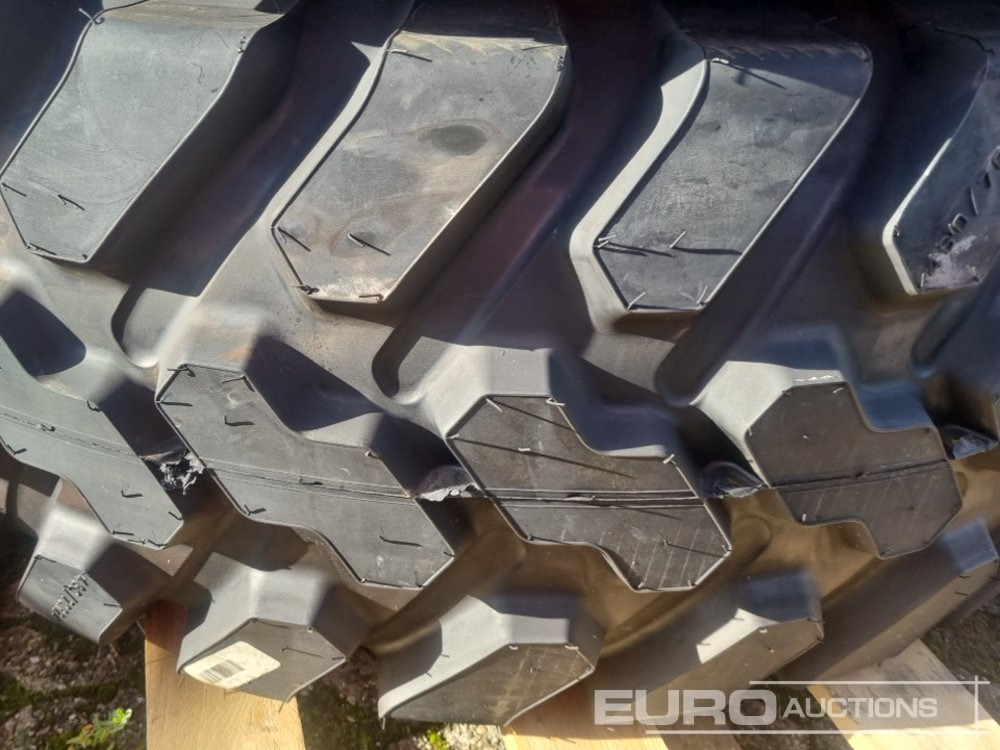 Unused Firestone 460/70R24 Tyre & Rim (2 of) - إطارات: صورة 5 Unused Firestone 460/70R24 Tyre & Rim (2 of) - إطارات: صورة 5