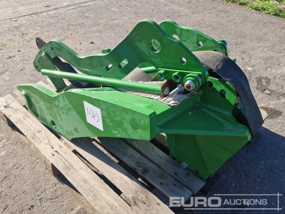 Unused John Deere Front Loader with Joystick, Parallel Leveling, Hydraulic EURO Quick Coupler, Support Leg, Hydraulic Damping, Lifting Capacity: 2,000kg, Lifiting Height: 4.1m to suit John Deere 6110M - الآلات الزراعية: صورة 2 Unused John Deere Front Loader with Joystick, Parallel Leveling, Hydraulic EURO Quick Coupler, Support Leg, Hydraulic Damping, Lifting Capacity: 2,000kg, Lifiting Height: 4.1m to suit John Deere 6110M - الآلات الزراعية: صورة 2