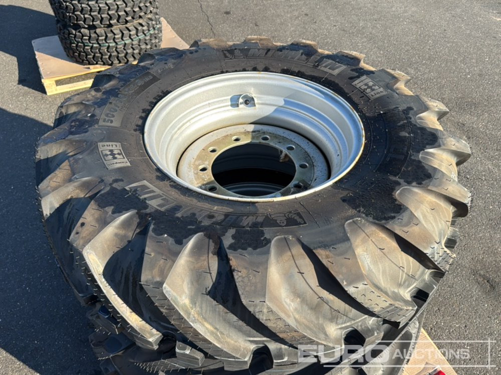 Unused Michelin 500/70R24 Tyre & Rim (2 of) - إطارات: صورة 5 Unused Michelin 500/70R24 Tyre & Rim (2 of) - إطارات: صورة 5