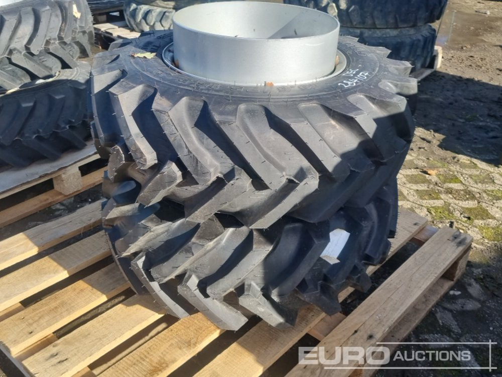 Unused Mitas 10.0/75-15.3 Tyre & Rim (2 of) - إطارات: صورة 4 Unused Mitas 10.0/75-15.3 Tyre & Rim (2 of) - إطارات: صورة 4