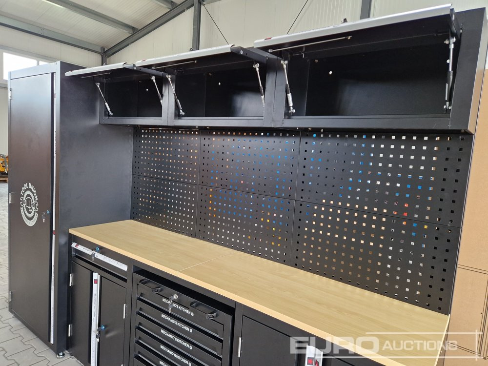 Unused TOOL UNION Mechanic's Kitchen Workbench incl. Tool Trolley & Tools - معدات البناء: صورة 5 Unused TOOL UNION Mechanic's Kitchen Workbench incl. Tool Trolley & Tools - معدات البناء: صورة 5