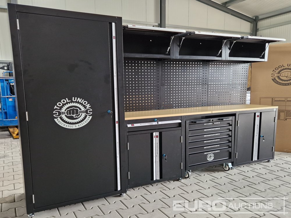 Unused TOOL UNION Mechanic's Kitchen Workbench incl. Tool Trolley & Tools - معدات البناء: صورة 3 Unused TOOL UNION Mechanic's Kitchen Workbench incl. Tool Trolley & Tools - معدات البناء: صورة 3