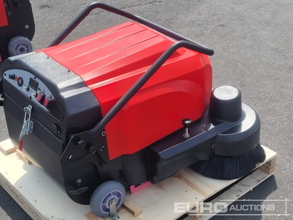 Unused Walk Behind Sweeper - كناسة المناطق الصناعية: صورة 3 Unused Walk Behind Sweeper - كناسة المناطق الصناعية: صورة 3