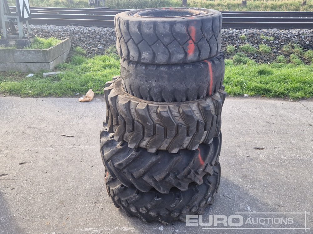 Various Tyres (5 of) - إطارات: صورة 1 Various Tyres (5 of) - إطارات: صورة 1