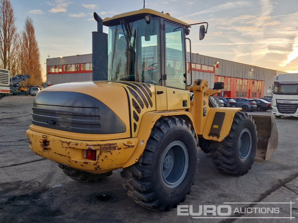 Volvo L45B - اللودر بعجل: صورة 4 Volvo L45B - اللودر بعجل: صورة 4