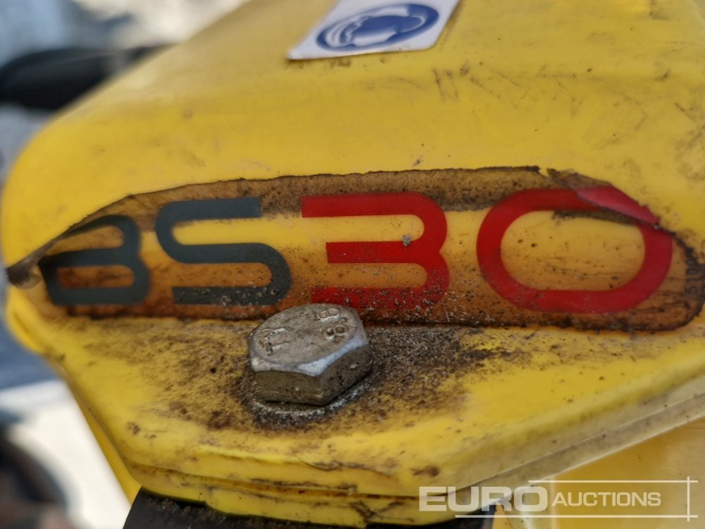آلة أسفلت Wacker Neuson BS30: صورة 9