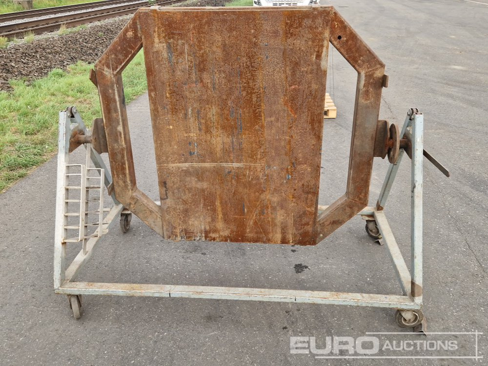Welding Table - معدات البناء: صورة 5 Welding Table - معدات البناء: صورة 5