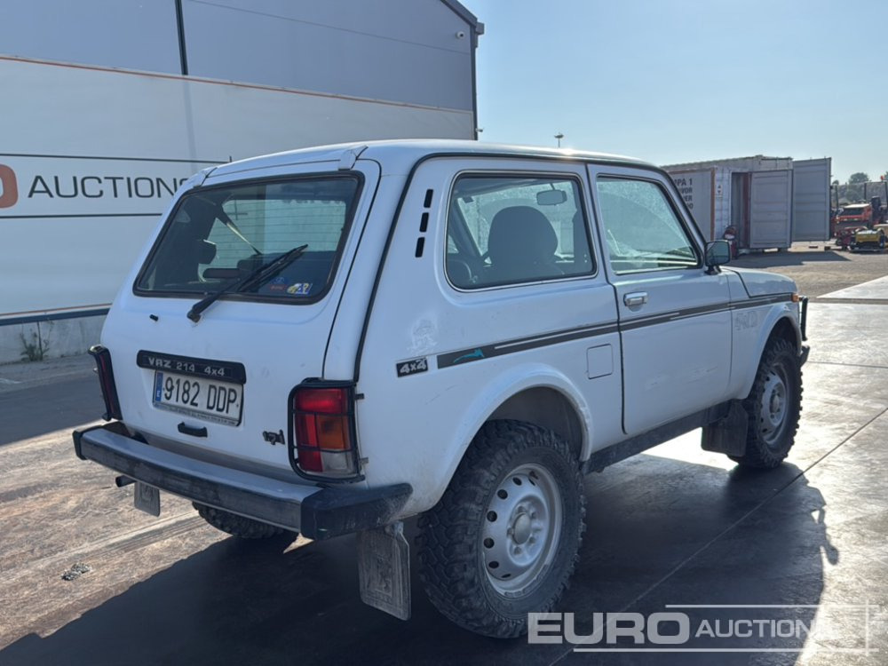 2004 Lada VAZ 214 - سيارة دفع رباعي: صورة 5 2004 Lada VAZ 214 - سيارة دفع رباعي: صورة 5