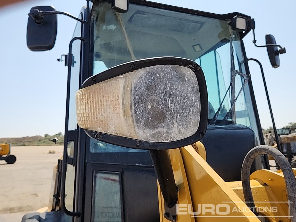 اللودر بعجل 2010 CAT 908H: صورة 21