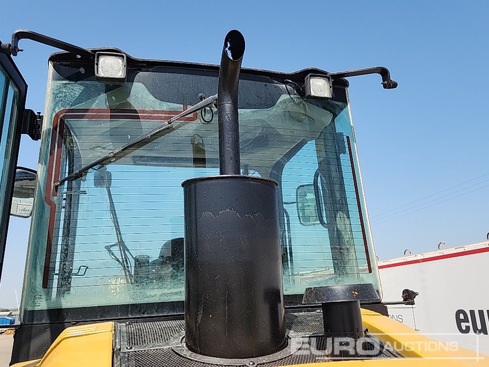 اللودر بعجل 2010 CAT 908H: صورة 35
