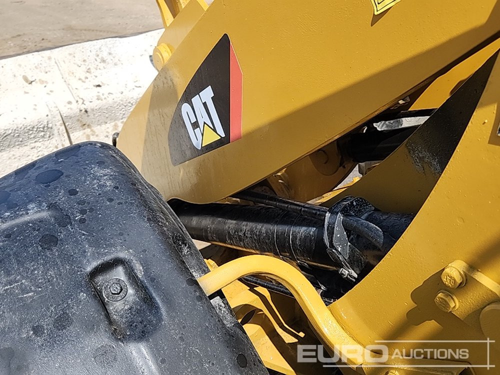 اللودر بعجل 2010 CAT 908H: صورة 18