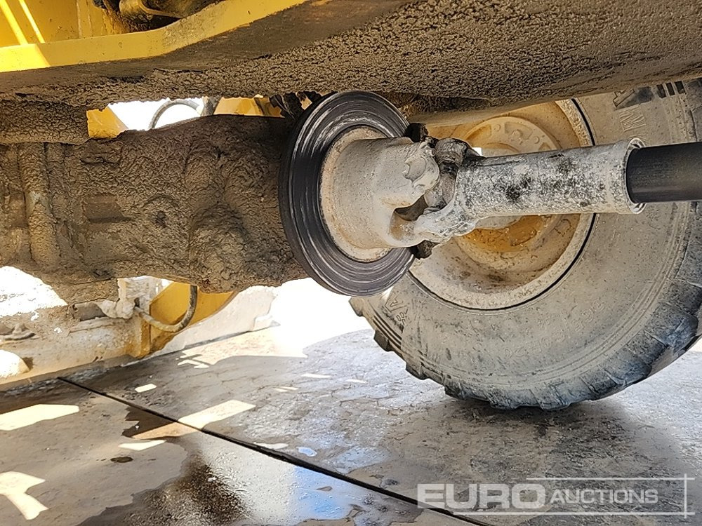 اللودر بعجل 2010 CAT 908H: صورة 23