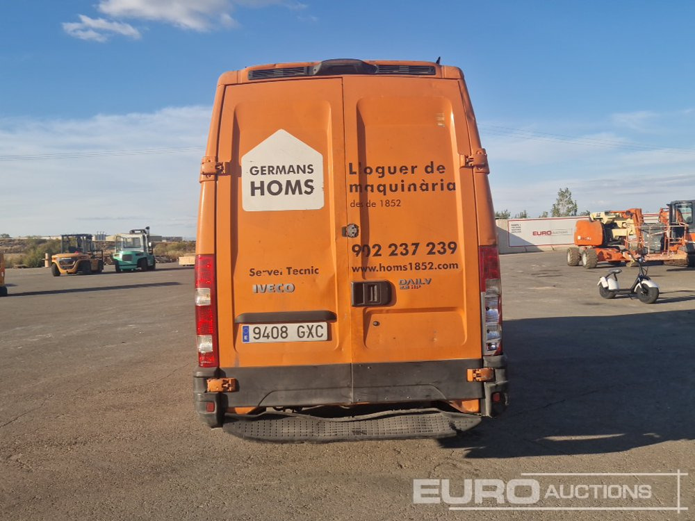 2010 Iveco Daily 35 S14 - فان: صورة 4 2010 Iveco Daily 35 S14 - فان: صورة 4