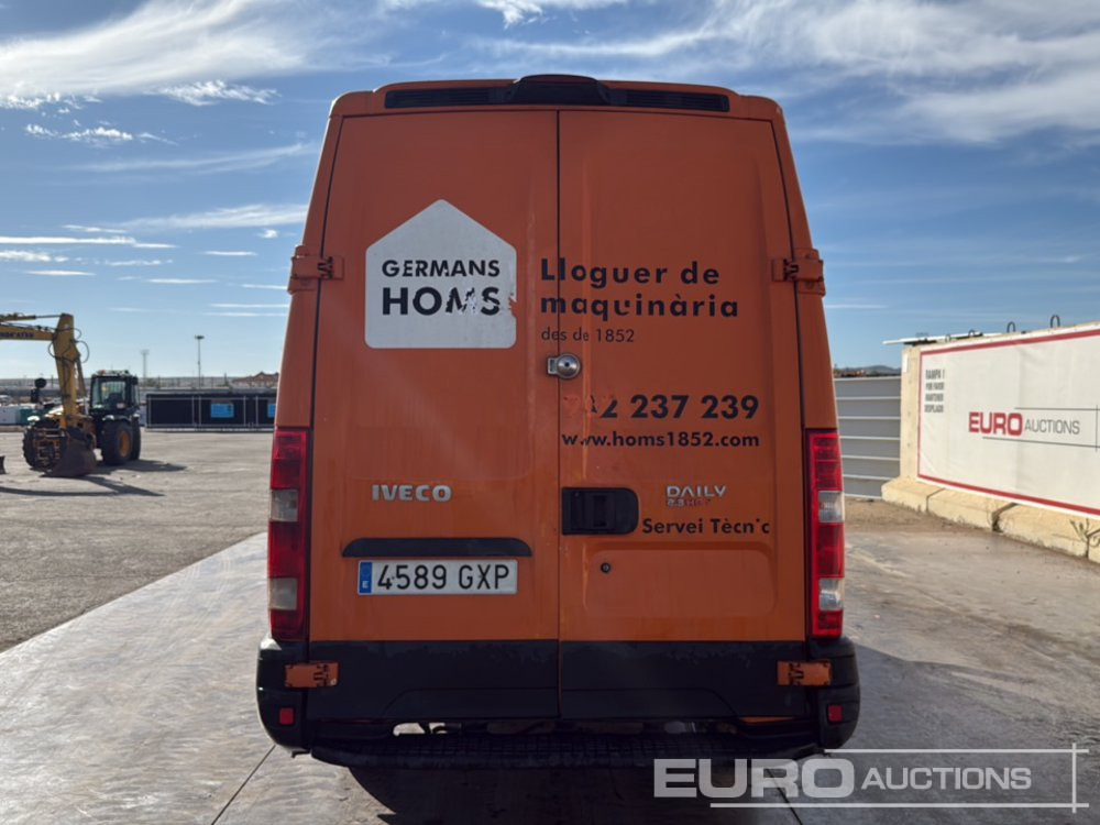 2010 Iveco Daily 35 S14 - فان: صورة 4 2010 Iveco Daily 35 S14 - فان: صورة 4