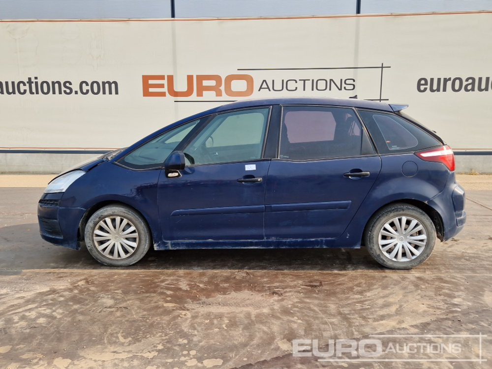 2011 Citroen C4 Picasso - سيارة: صورة 2 2011 Citroen C4 Picasso - سيارة: صورة 2
