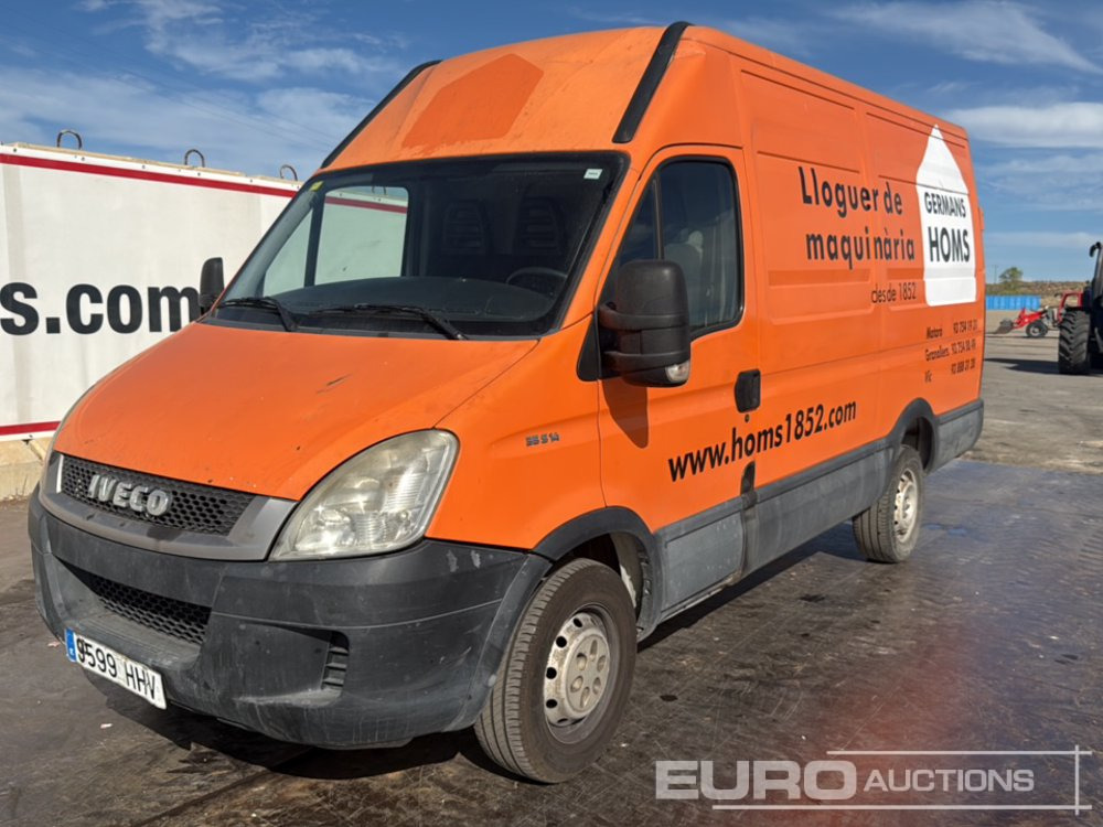 2012 Iveco Daily 35 S14 - فان: صورة 1 2012 Iveco Daily 35 S14 - فان: صورة 1
