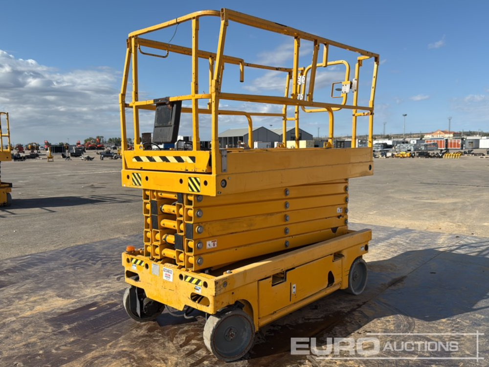 2016 Haulotte Compact 14 - معدات الوصول: صورة 5 2016 Haulotte Compact 14 - معدات الوصول: صورة 5