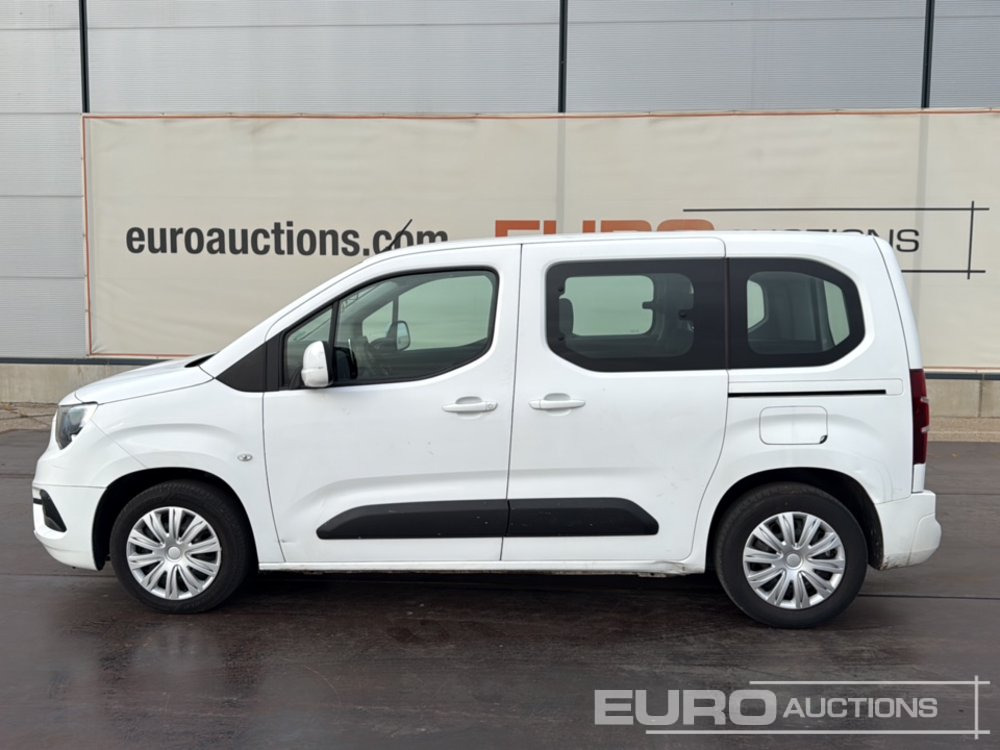 2020 Opel COMBO LIFE - شاحنة التوصيل: صورة 2 2020 Opel COMBO LIFE - شاحنة التوصيل: صورة 2