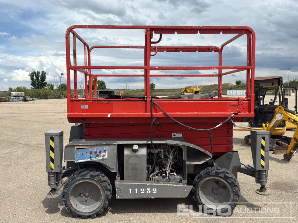 Haulotte Compact 12 DX - آلات البناء: صورة 2 Haulotte Compact 12 DX - آلات البناء: صورة 2