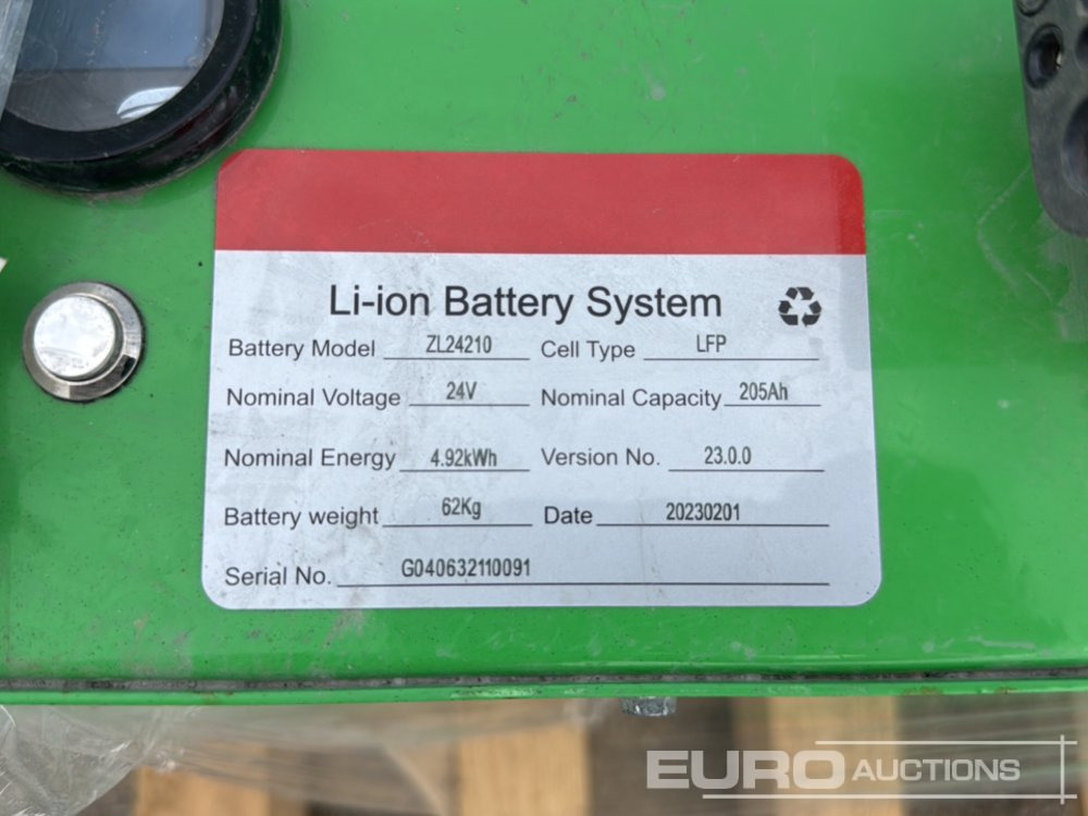 Li-Ion LFP - معدات البناء: صورة 5 Li-Ion LFP - معدات البناء: صورة 5