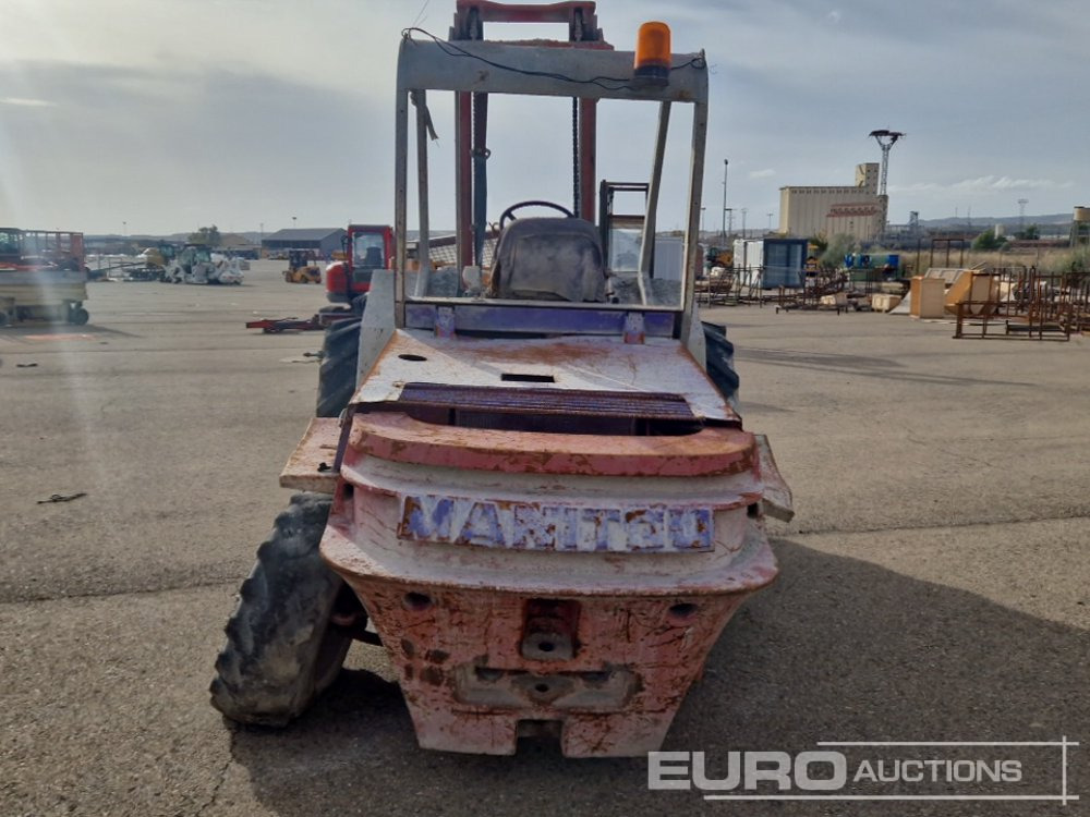 Manitou M230CP - رافعة شوكية للأرض الوعرة: صورة 4 Manitou M230CP - رافعة شوكية للأرض الوعرة: صورة 4