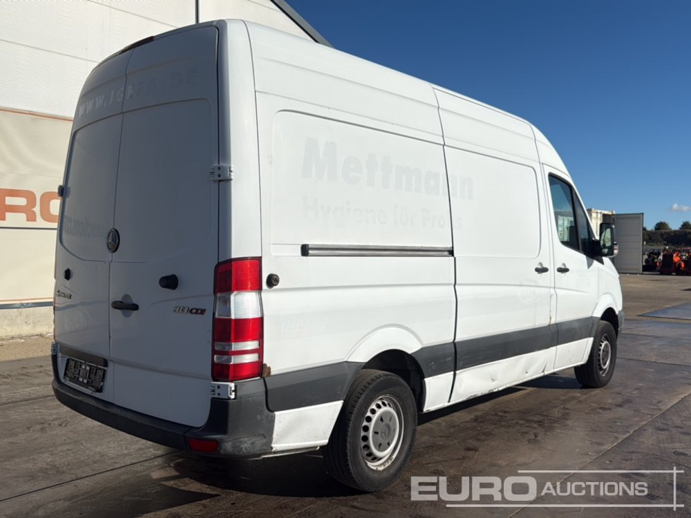 Mercedes Benz Sprinter - شاحنة التوصيل: صورة 5 Mercedes Benz Sprinter - شاحنة التوصيل: صورة 5