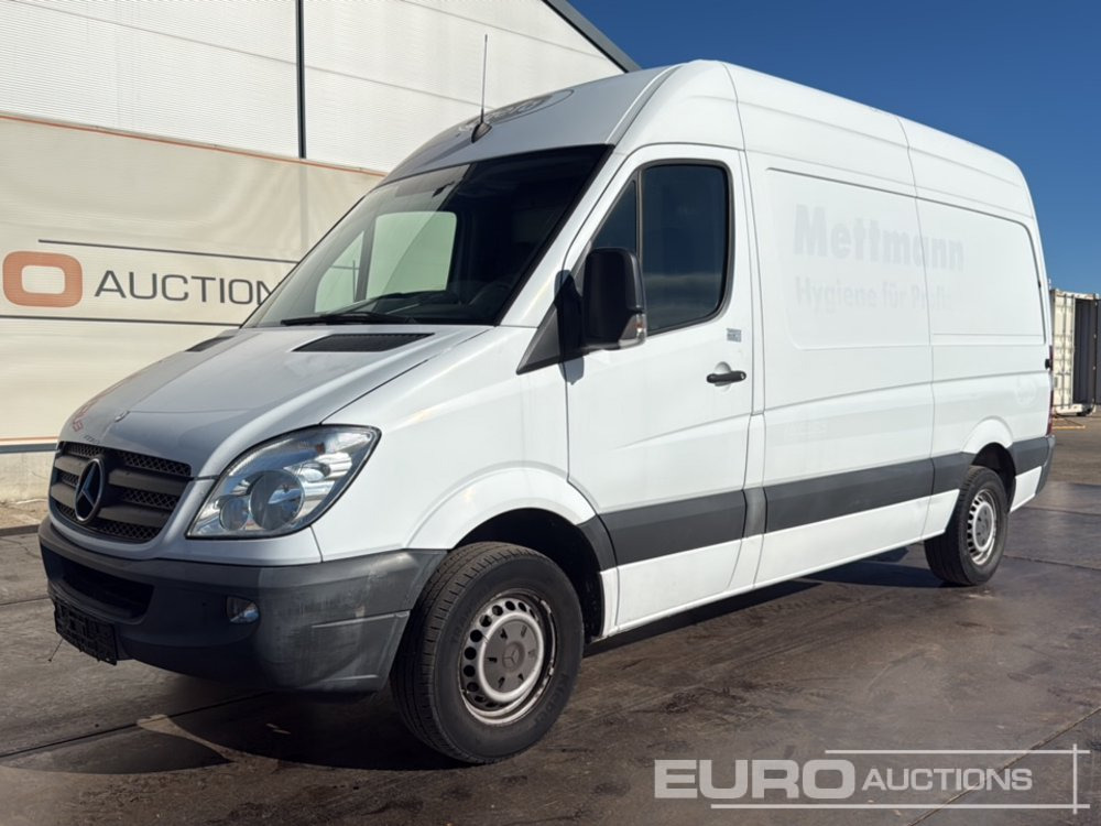 Mercedes Benz Sprinter - شاحنة التوصيل: صورة 1 Mercedes Benz Sprinter - شاحنة التوصيل: صورة 1