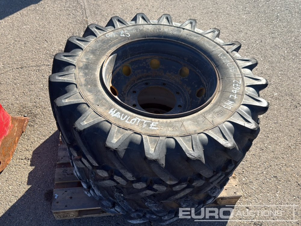 Michelin 15R 22.5XF Tyres & Rim to suit Haulotte HA20/25 (2 of) - إطارات: صورة 4 Michelin 15R 22.5XF Tyres & Rim to suit Haulotte HA20/25 (2 of) - إطارات: صورة 4
