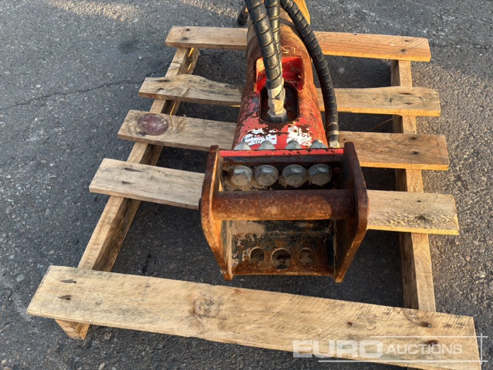 Montabert SC12 - مطرقة هيدروليكية: صورة 5 Montabert SC12 - مطرقة هيدروليكية: صورة 5