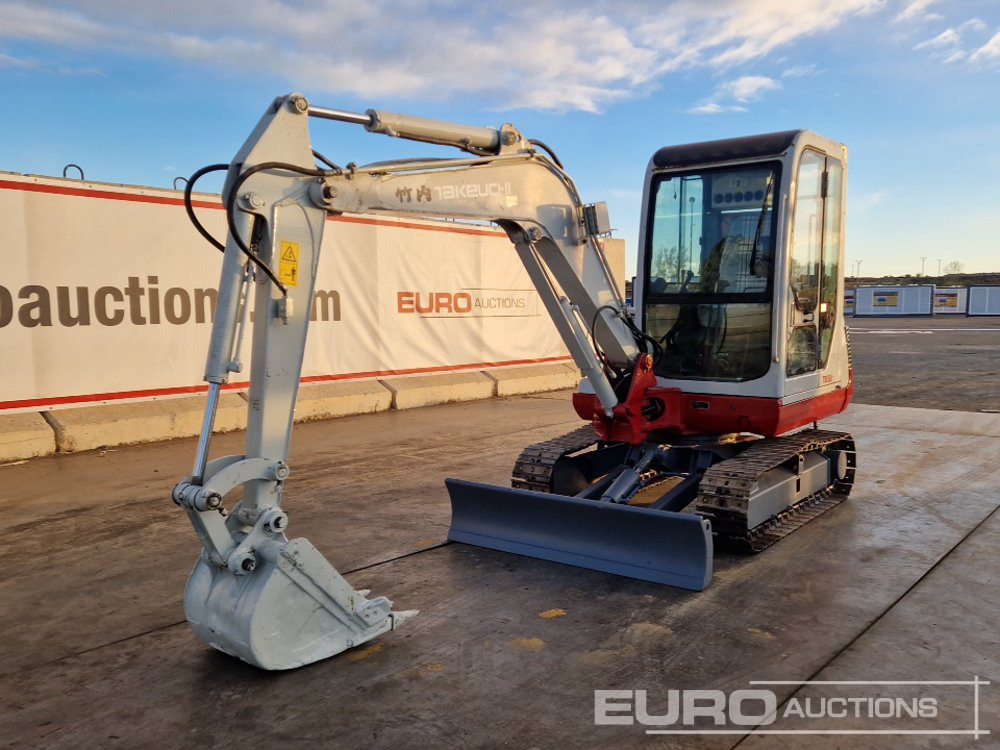 Takeuchi TB135 - حفارة مُصَّغرة: صورة 1 Takeuchi TB135 - حفارة مُصَّغرة: صورة 1