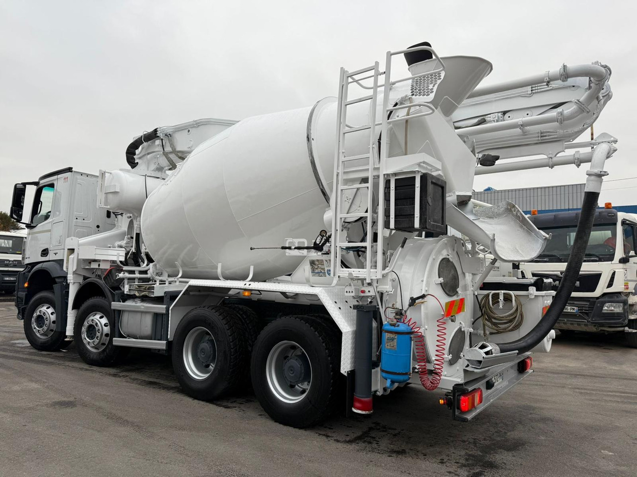 Camion mixo-pompe Arocs 3240 EE-572-PH - مضخة خرسانة: صورة 4 Camion mixo-pompe Arocs 3240 EE-572-PH - مضخة خرسانة: صورة 4