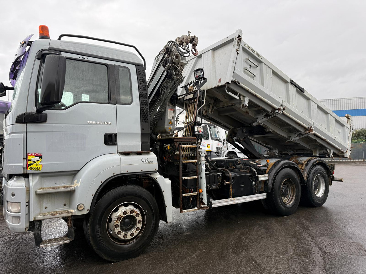 Camion porteur grue bi-benne MAN TGS 26.320 AB-504-HR - شاحنة قلاب, شاحنة كرين: صورة 4 Camion porteur grue bi-benne MAN TGS 26.320 AB-504-HR - شاحنة قلاب, شاحنة كرين: صورة 4